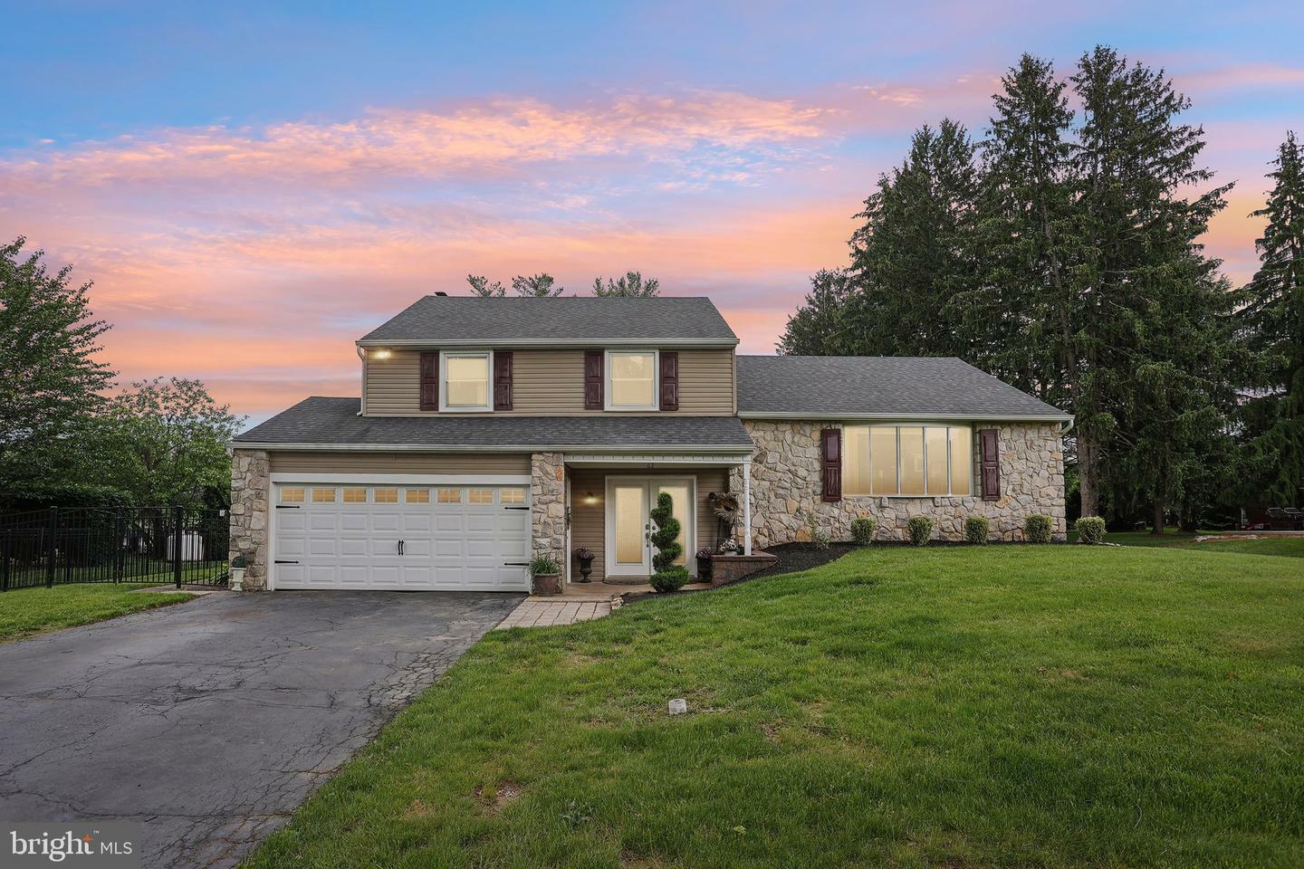 Property Photo: 62 White Hurst Drive PA 18954