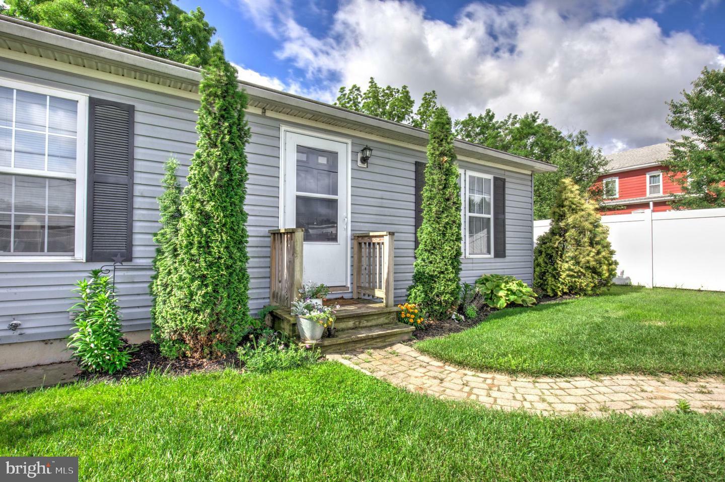 Property Photo: 3190 Irishtown Road PA 17529