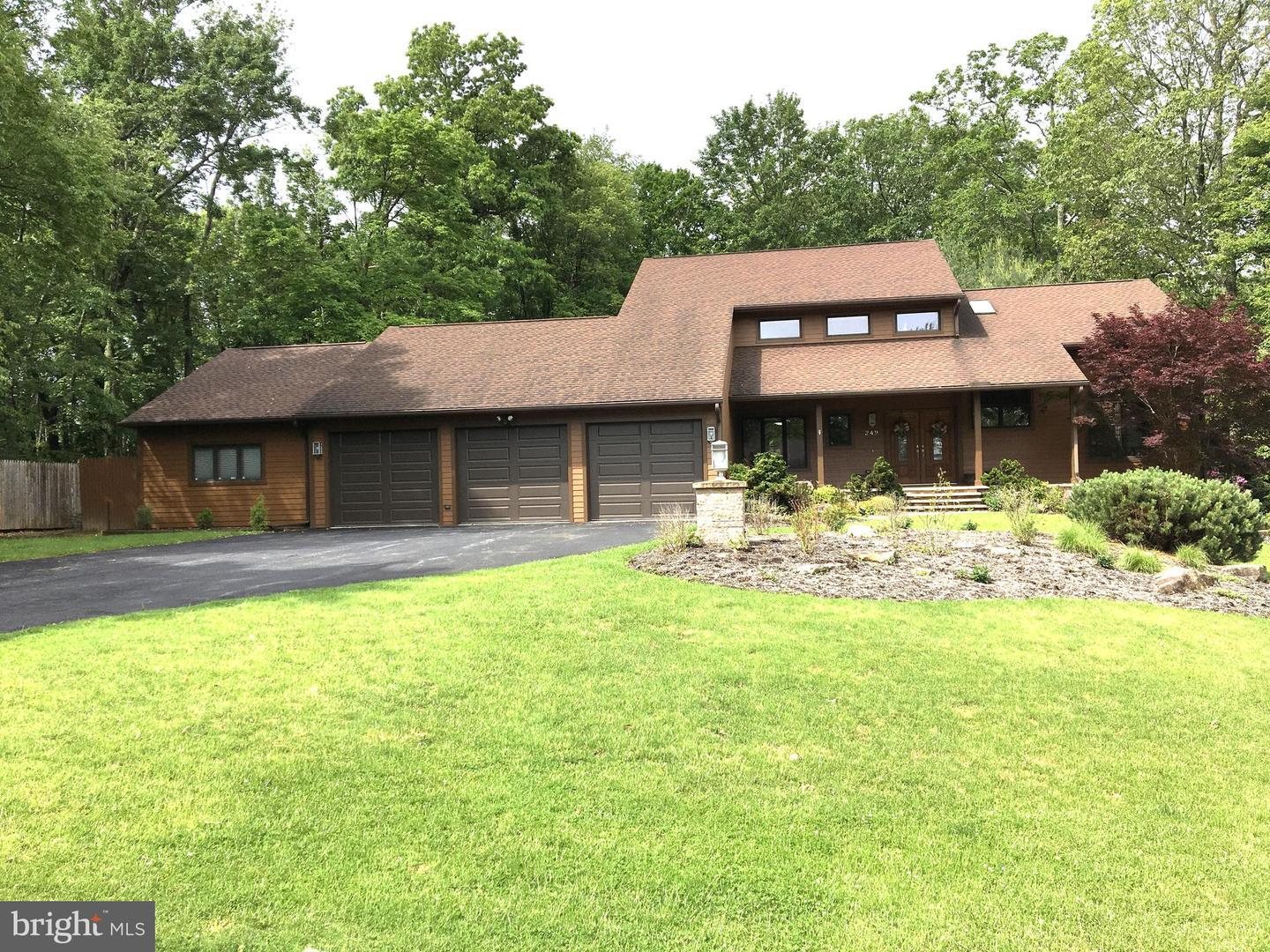 Property Photo: 249 Laurel Drive PA 15522