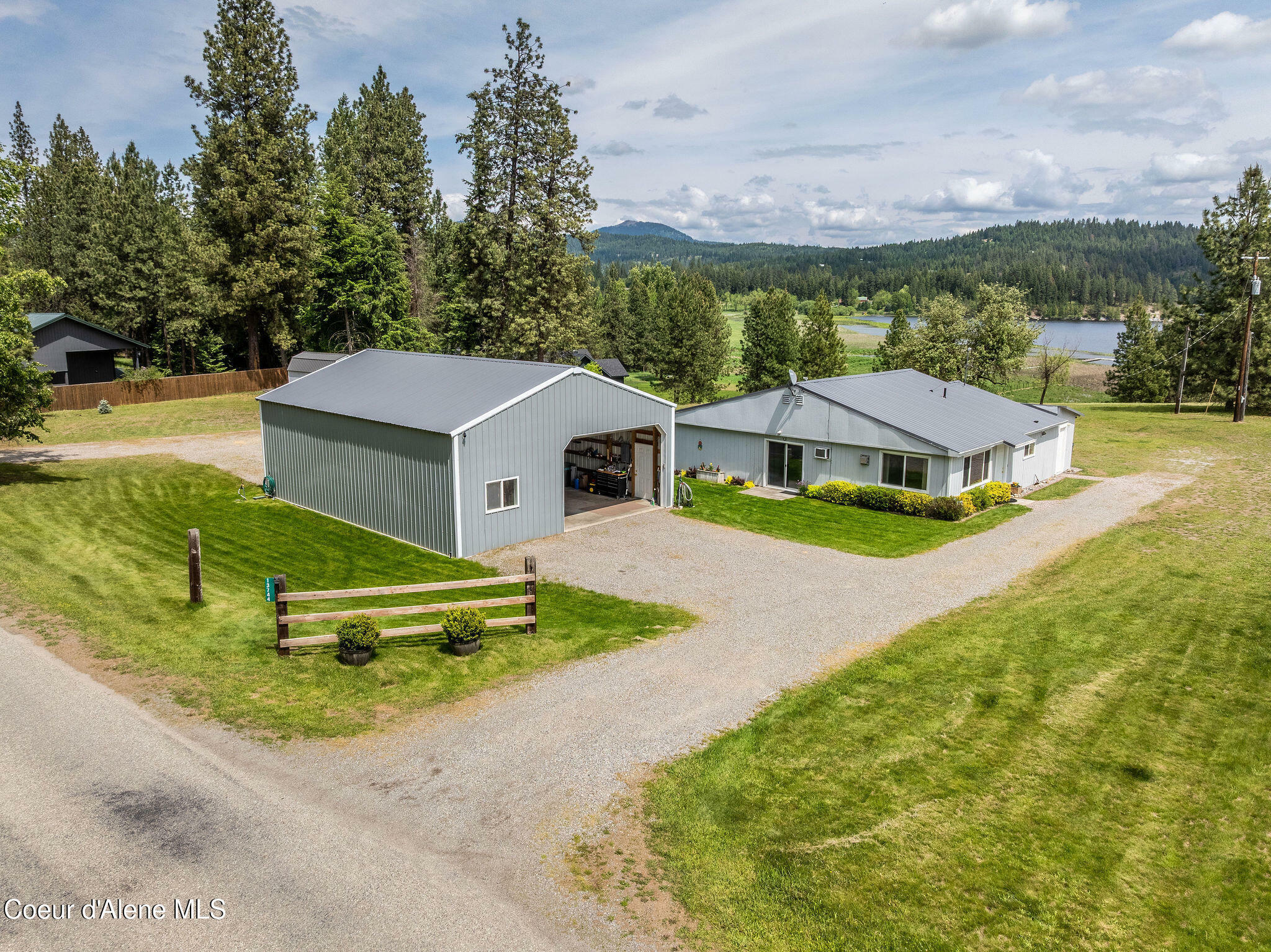 Property Photo: 13744 N Hauser Lake Rd ID 83854