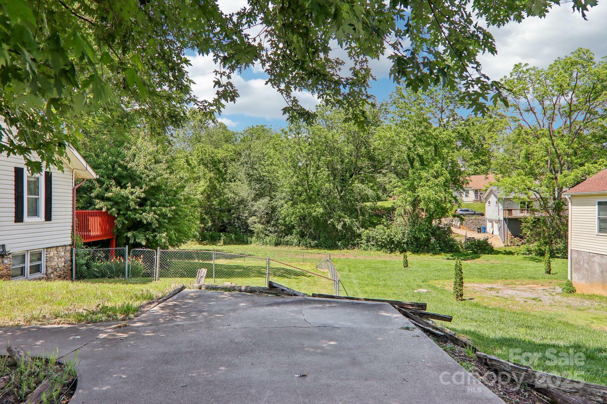 Property Photo: 142 Substation Road NC 28716