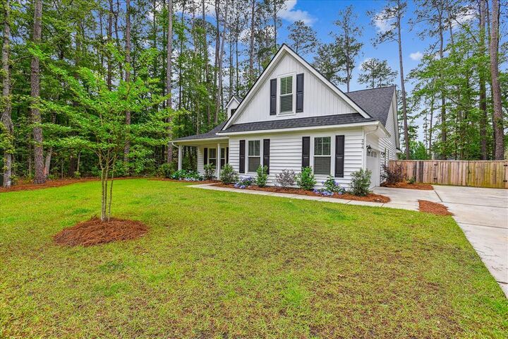 Property Photo: 206 Almond Court SC 29483