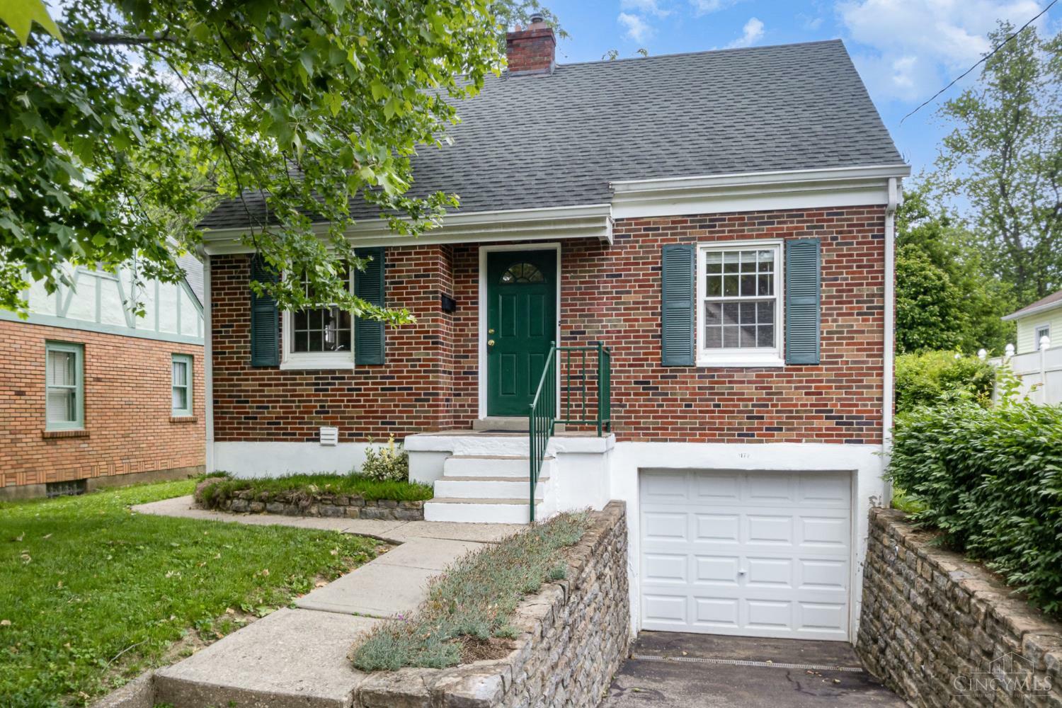 Property Photo: 1172 Ayershire Avenue OH 45230
