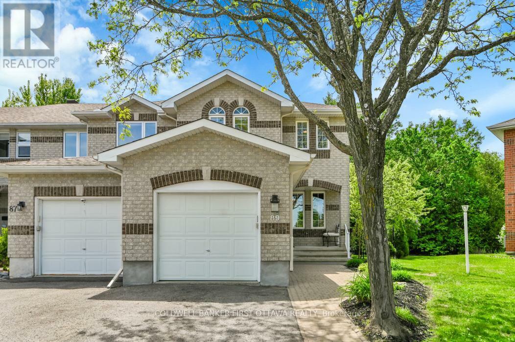 Property Photo: 89 Whalings Circle ON K2S 1S4