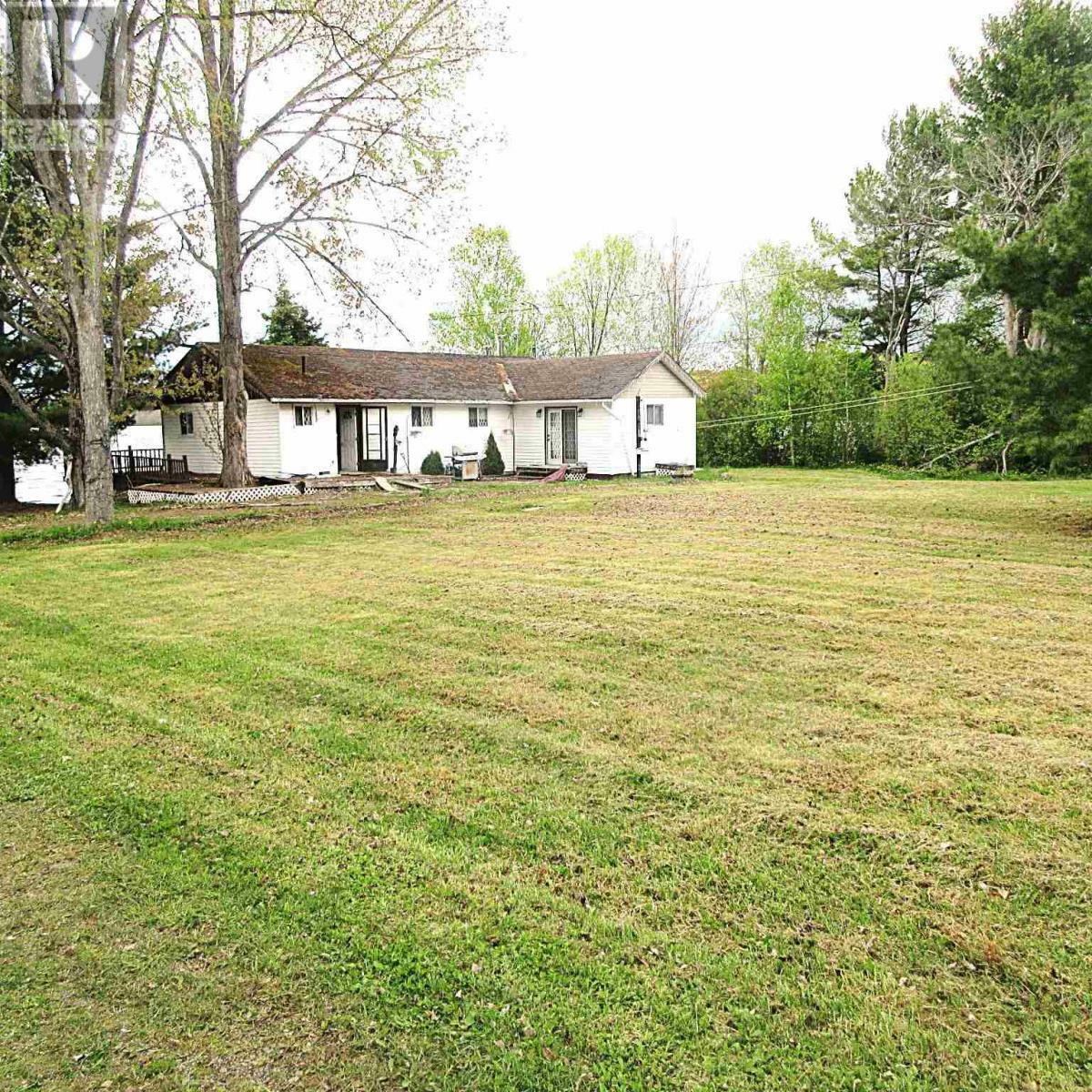 Property Photo: 124 Lane 8 Aho Rd ON P0R 1C0