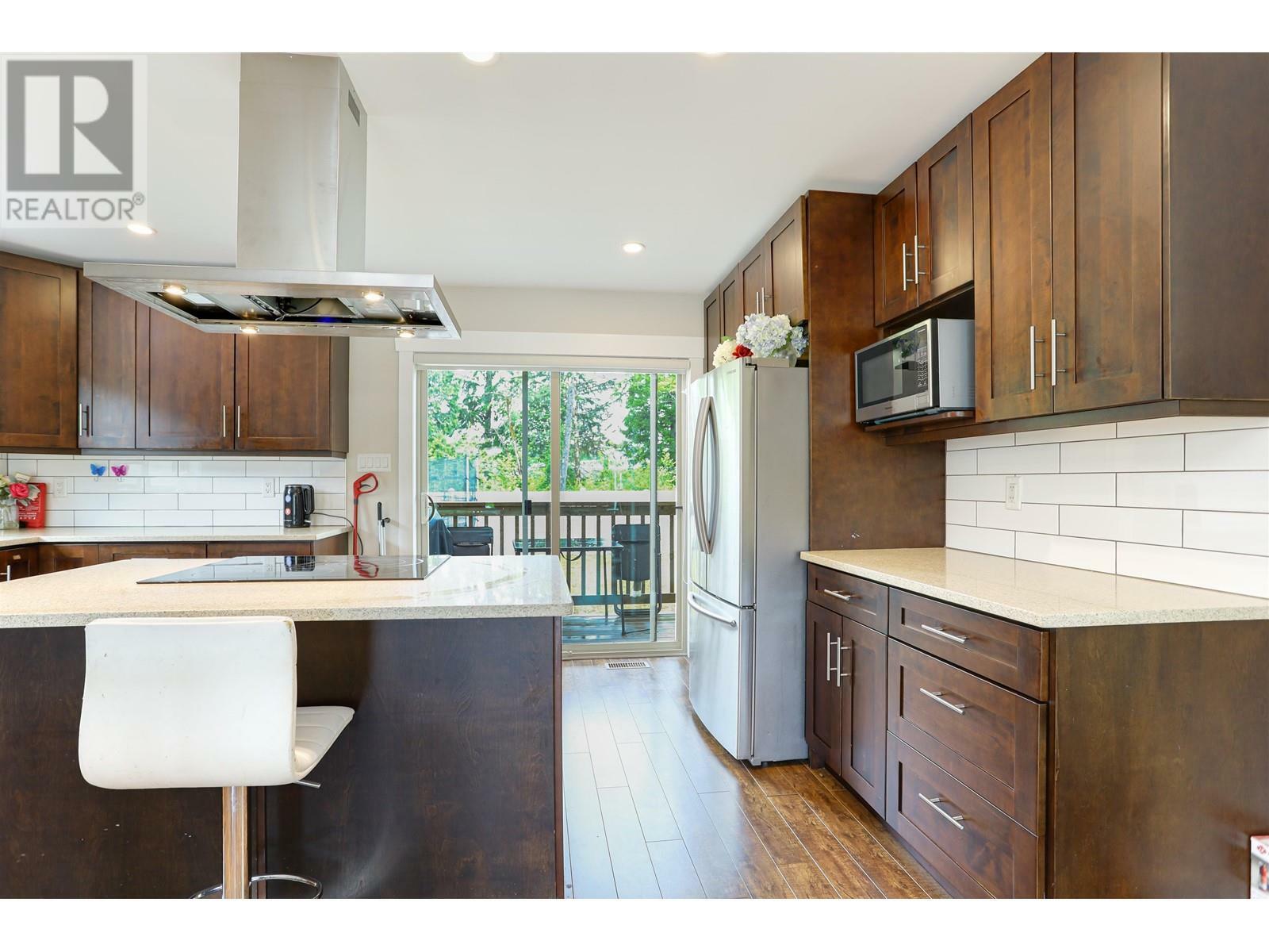 Property Photo: 88 Blackberry Street BC V8C 0A6