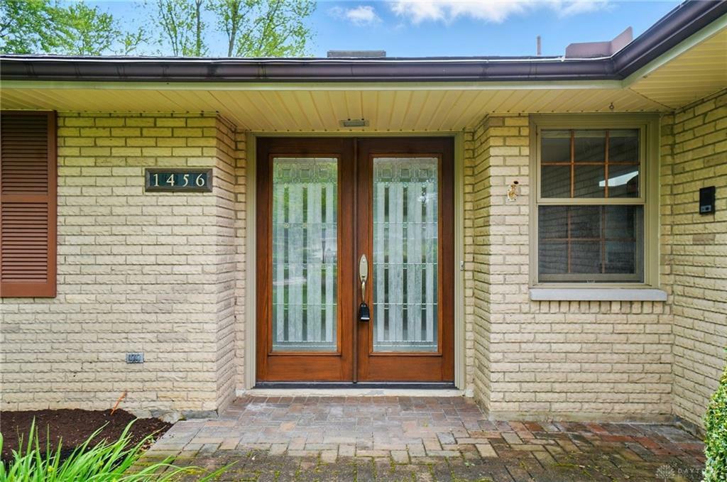 Property Photo: 1456 Delynn Drive OH 45459