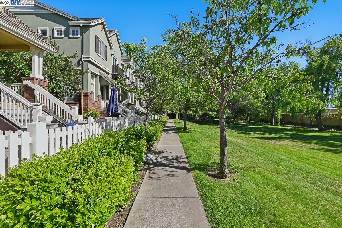 Property Photo: 48962 Woodgrove Cmn CA 94539