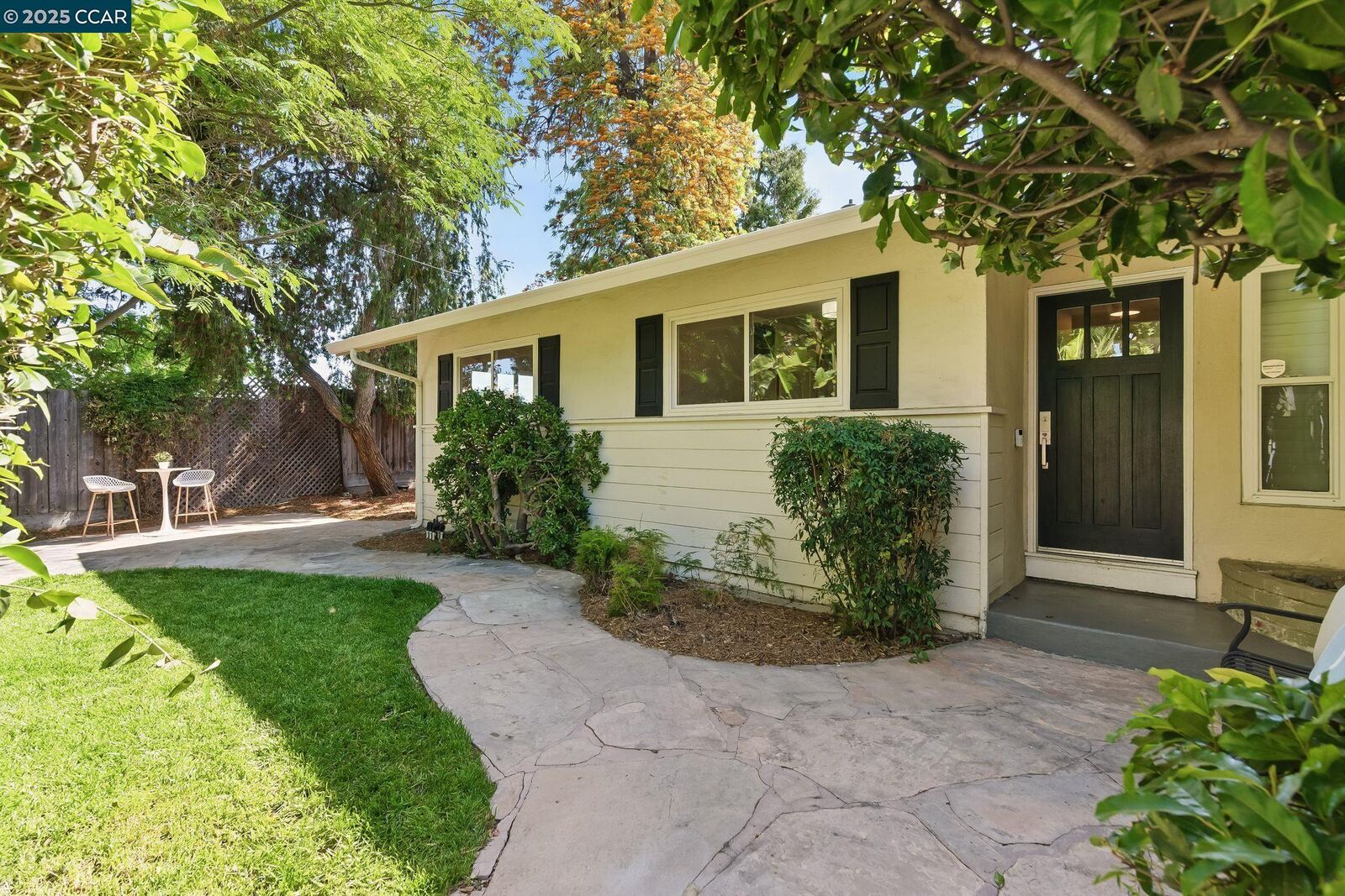 Property Photo:  709 Harvard Dr  CA 94523 