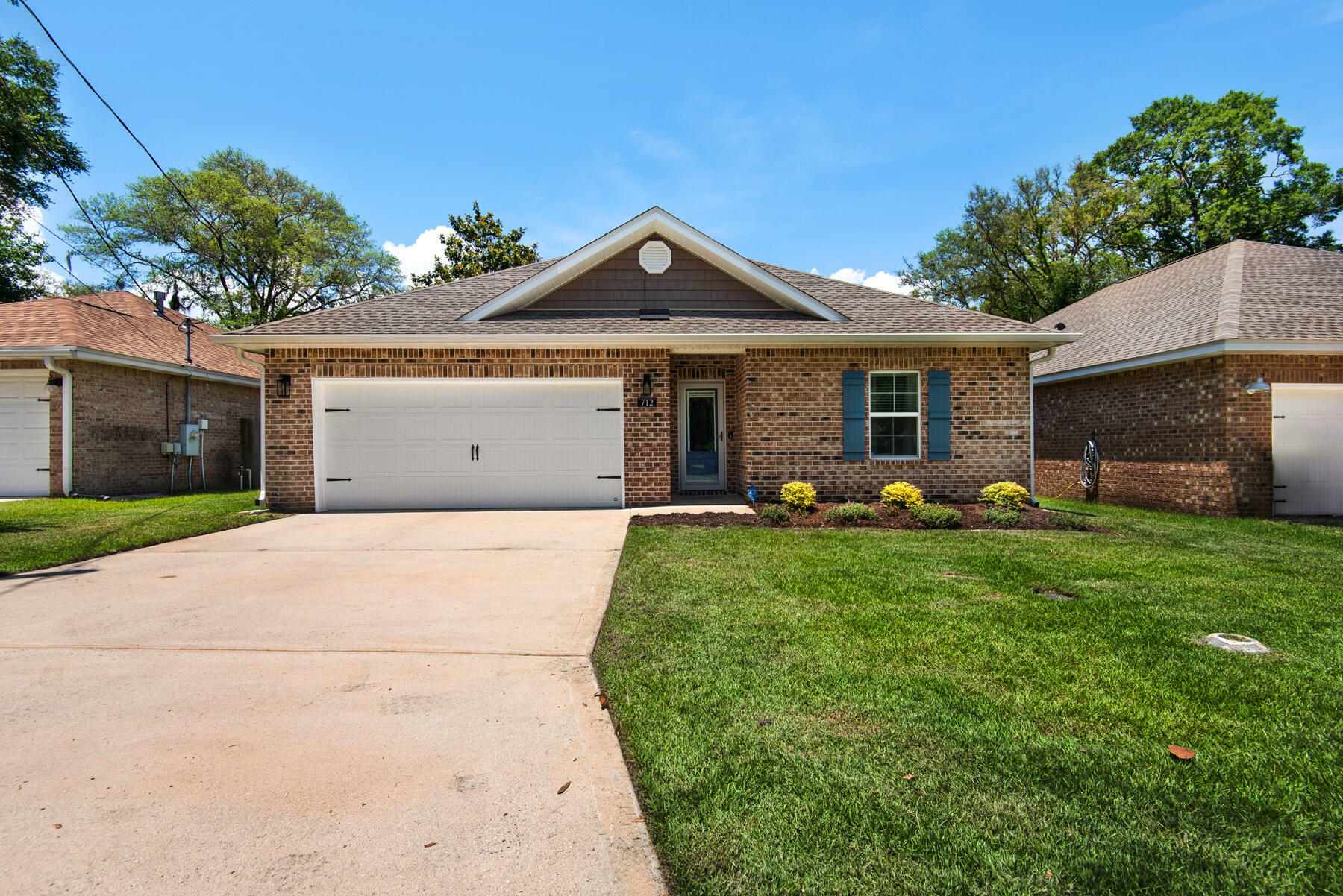 Property Photo: 712 32nd Street FL 32578