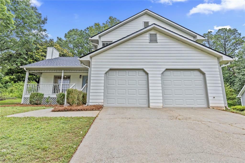 Property Photo: 6402 Grafton Court GA 30168