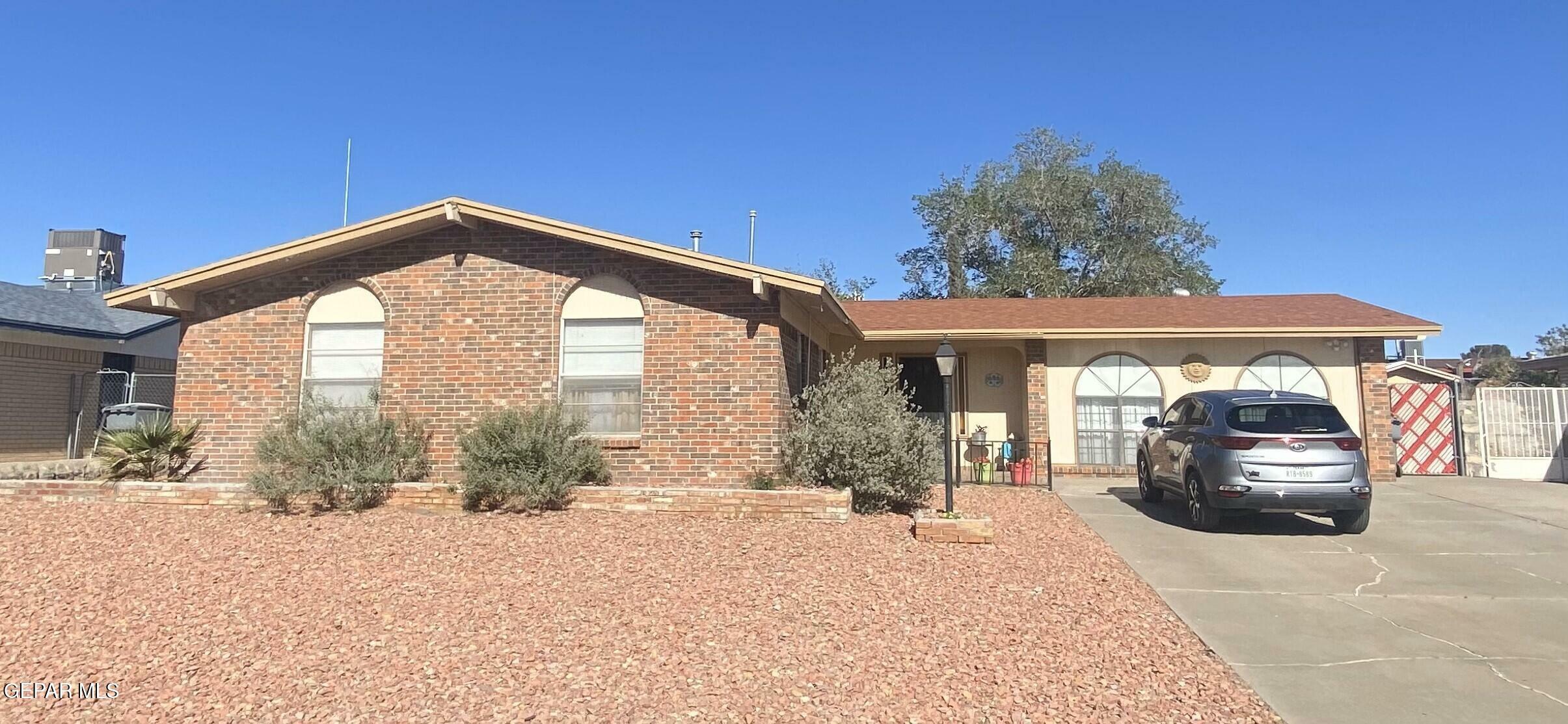 Property Photo:  3008 Gaston Drive  TX 79935 