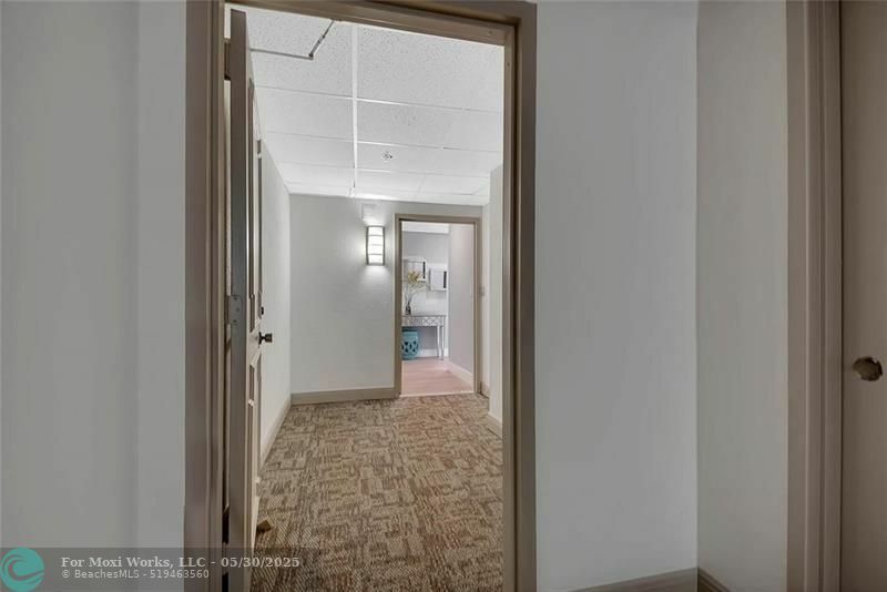 Property Photo: 2780 NE 183rd St 201 FL 33160