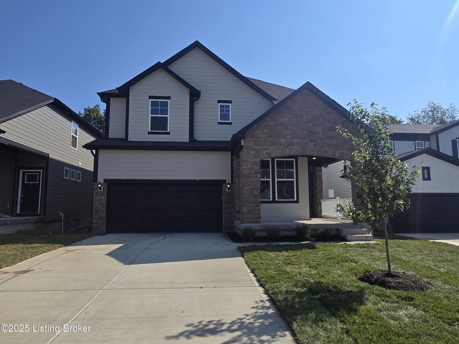 Property Photo: 19139 Catalpa Fields Pl KY 40023