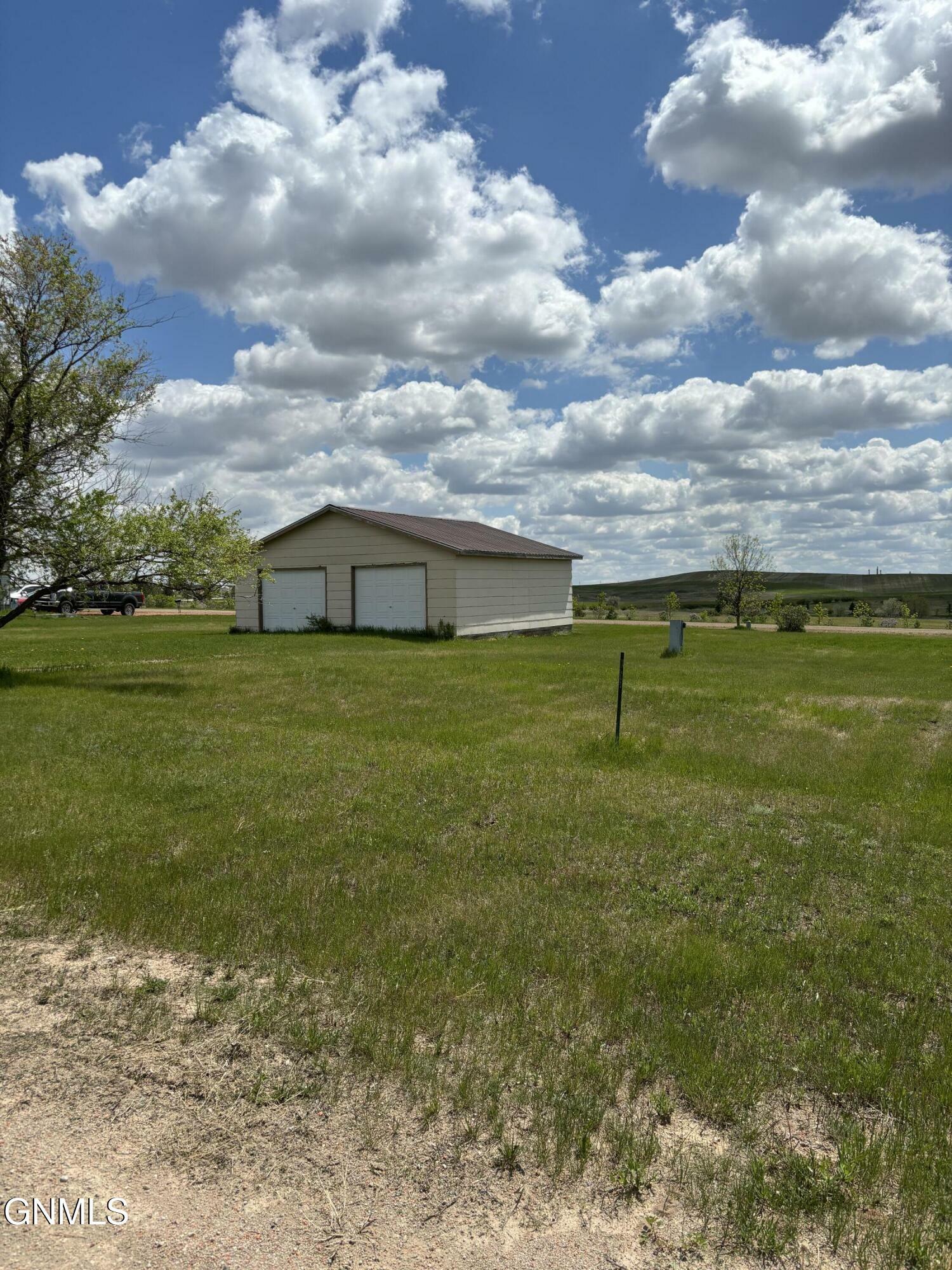 Property Photo: 5th Hillcrest Drive ND 58622