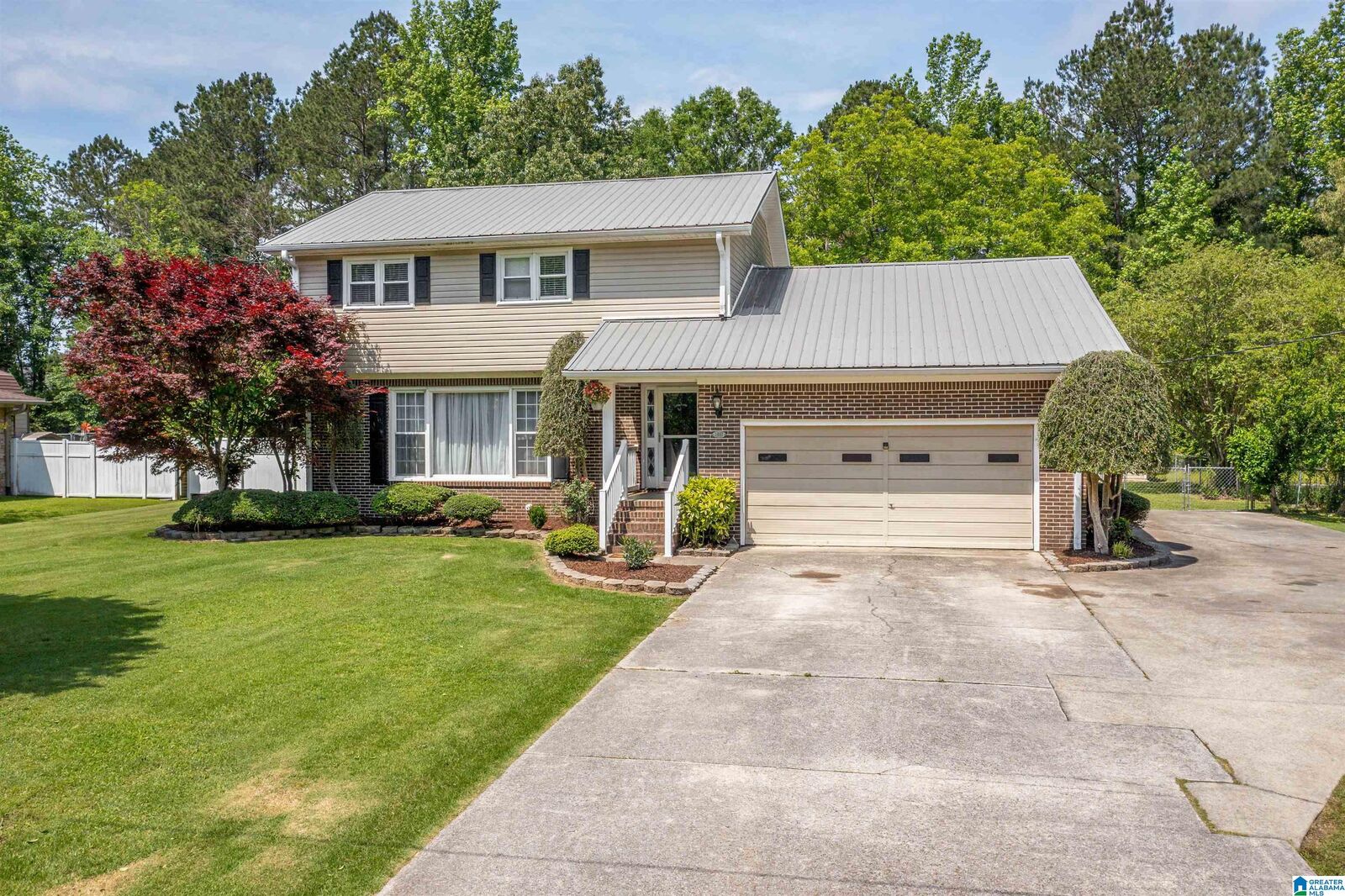 Property Photo:  1417 Cove Creek Drive  AL 35905