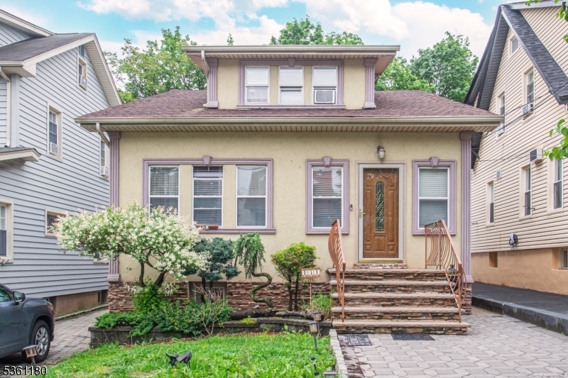 Property Photo: 131 W 4th St NJ 07011