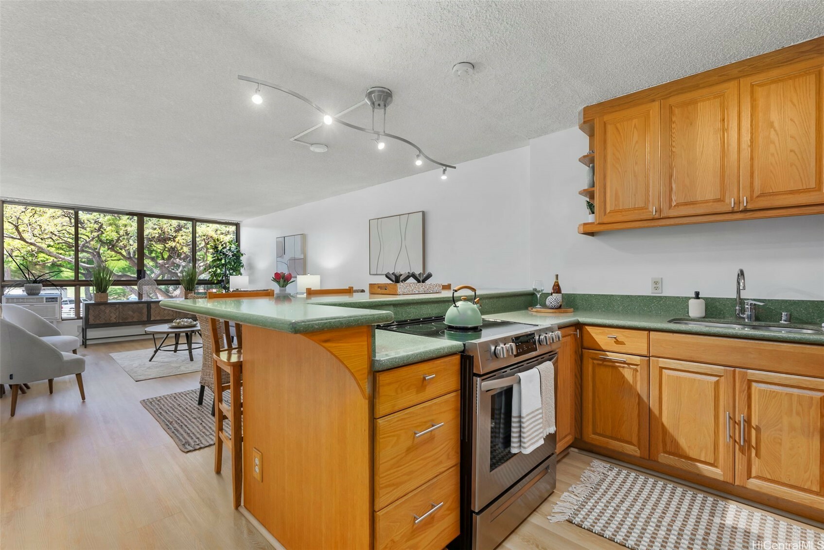 Property Photo: 3138 Waialae Avenue 521 HI 96816