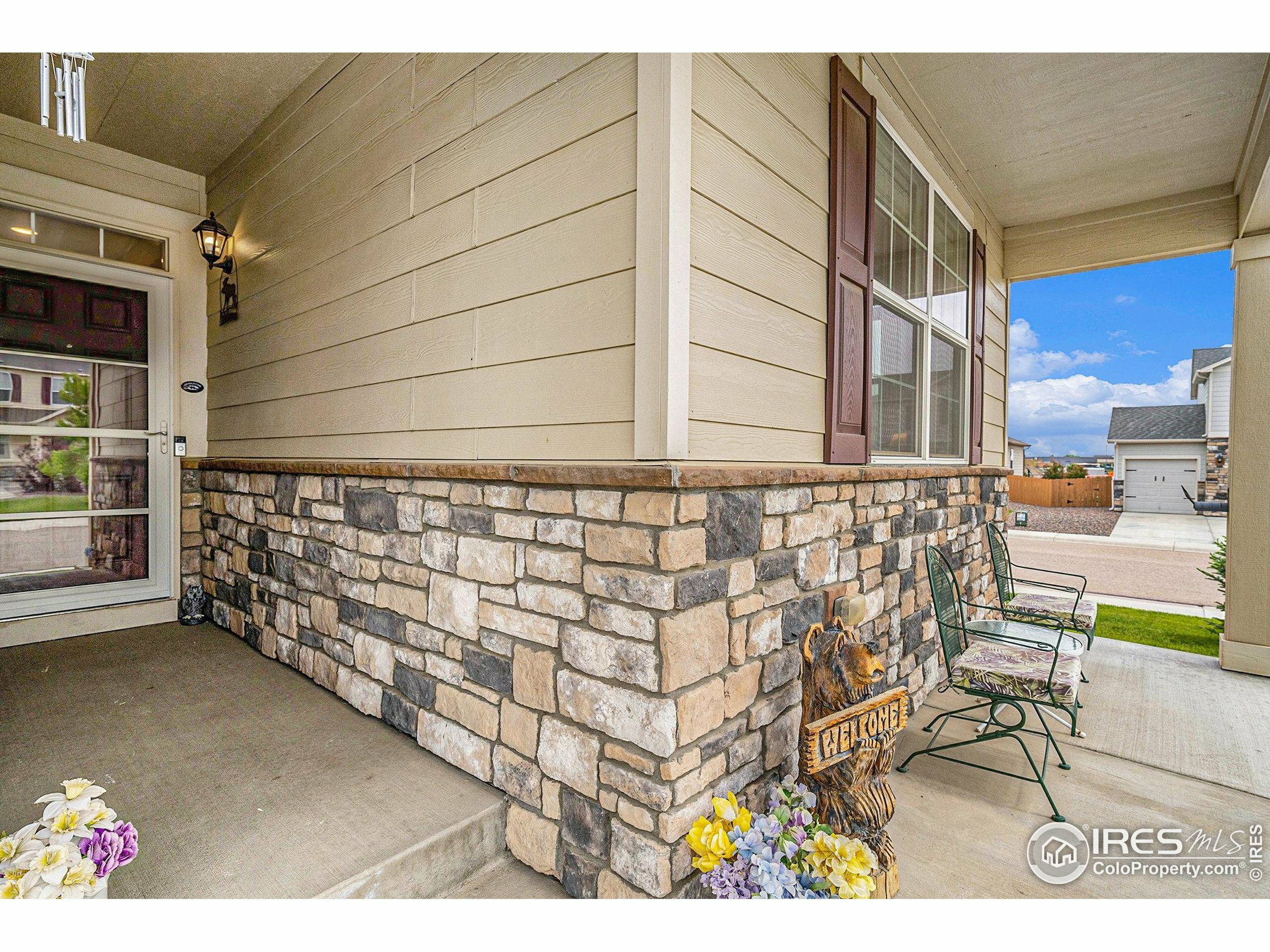 Property Photo: 926 Birchdale Ct CO 80550