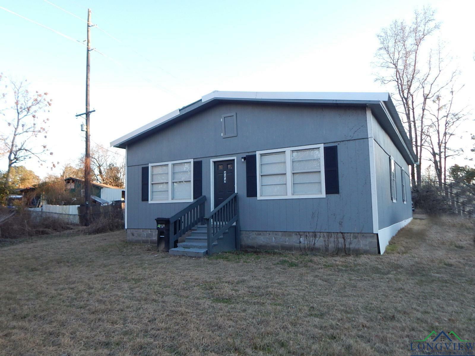 Property Photo: 224 Hilltop TX 75644