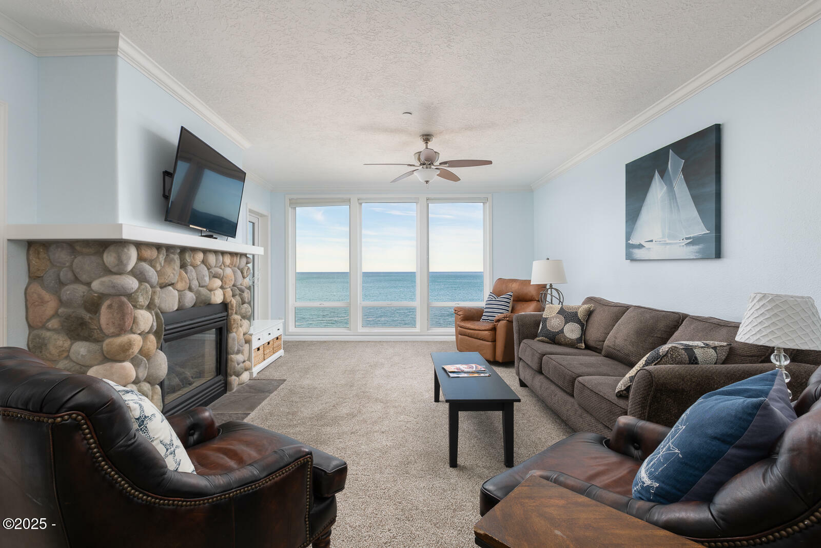 Property Photo: 1113 N Hwy 101 45 OR 97341