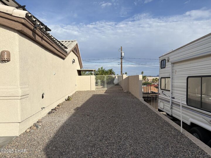 Property Photo: 3808 Whaler Dr AZ 86406