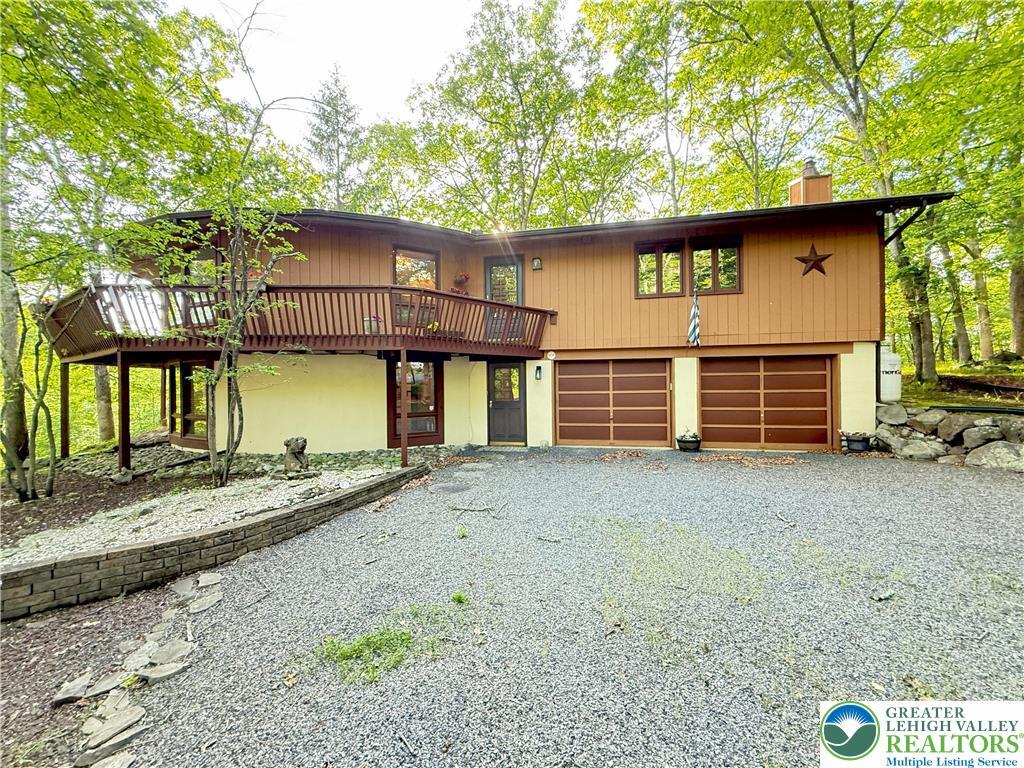 Property Photo: 6194 Decker Road PA 18324