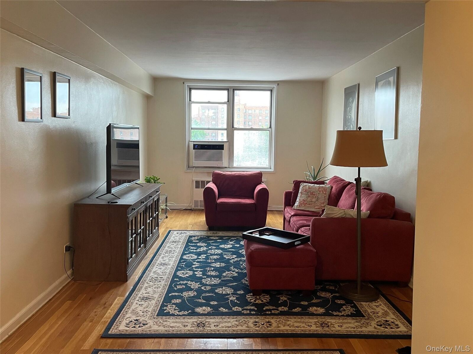 Property Photo: 1430 Thieriot Avenue 6J NY 10460