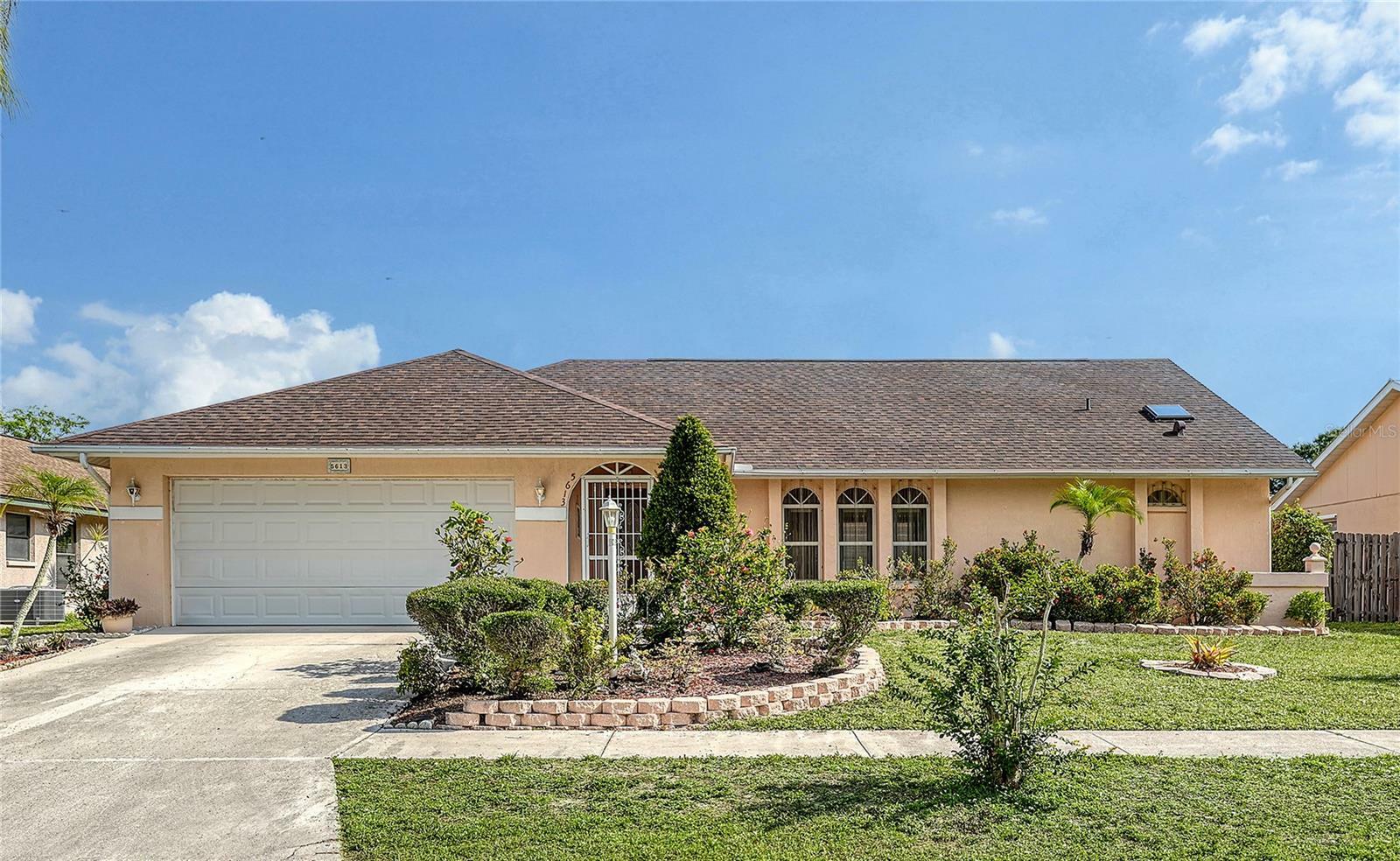 Property Photo: 5613 Sweetwater Oak Drive FL 34232
