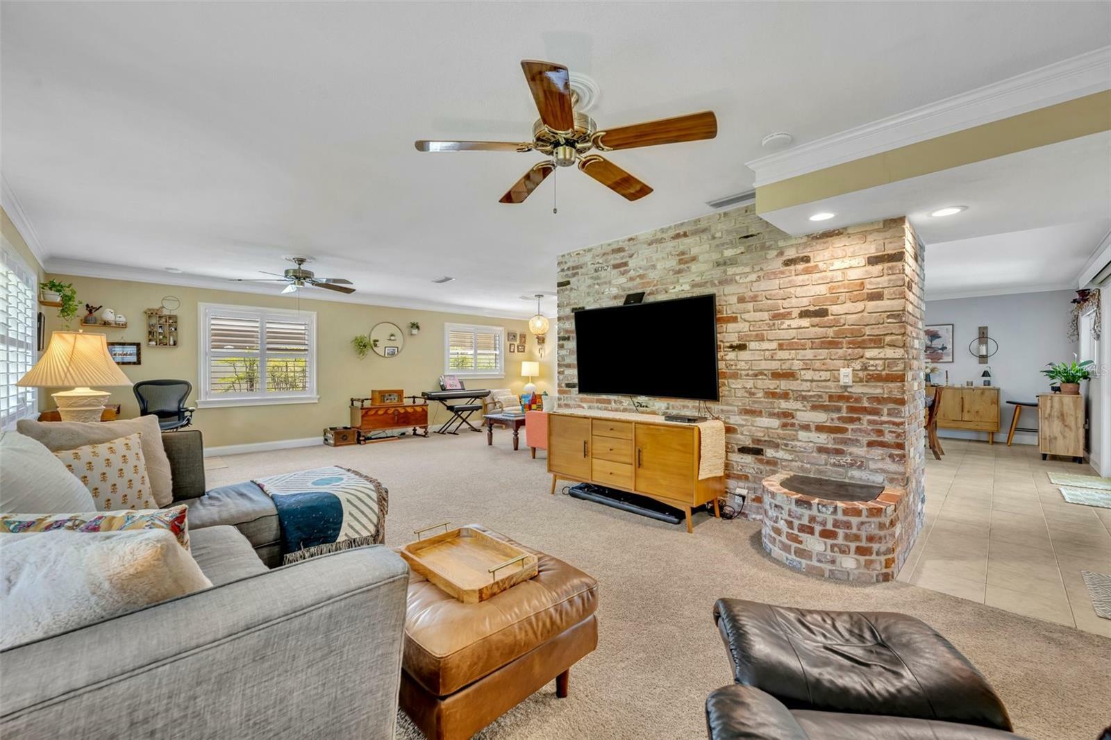 Property Photo: 2081 Mohican Trail FL 32751
