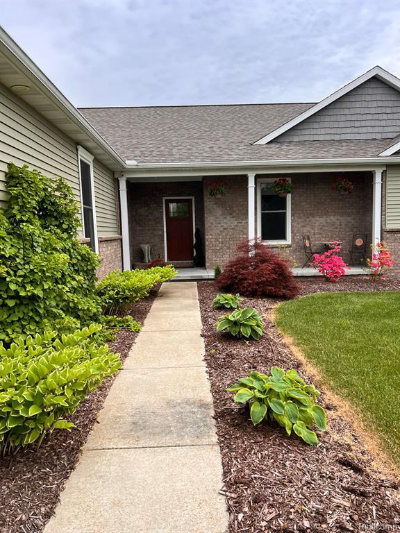 Property Photo: 1041 Lancaster Street MI 48446 4407