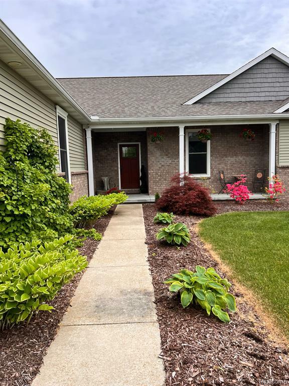 Property Photo: 1041 Lancaster Street MI 48446 4407