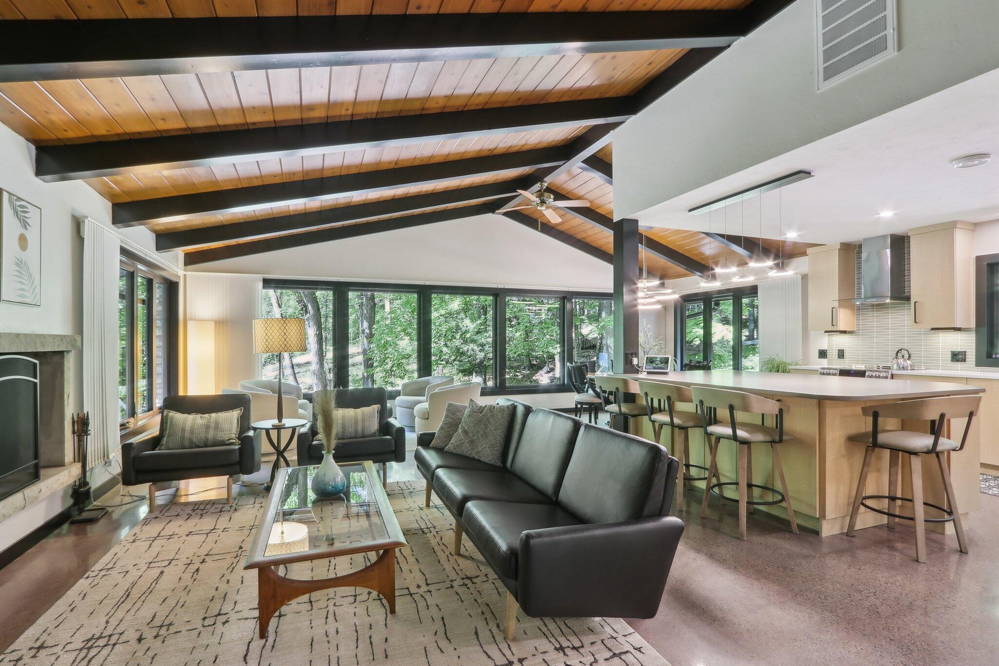 Property Photo: 1265 Valley Ridge Dr WI 53005