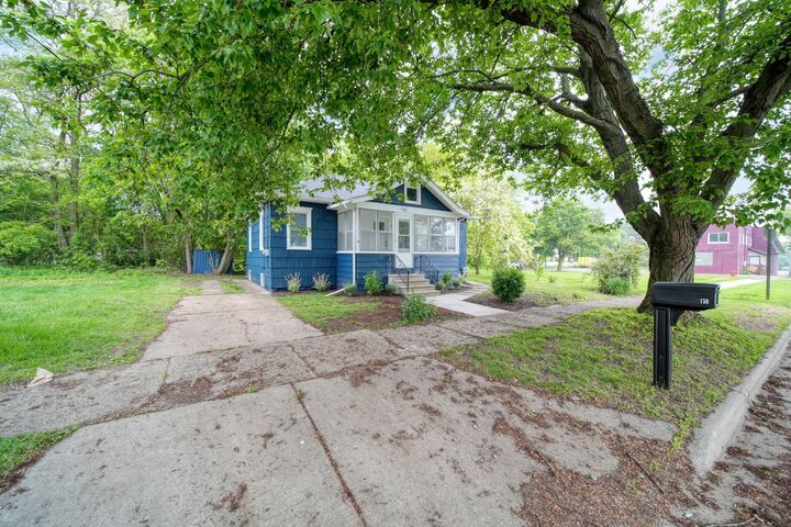 Property Photo: 130 N Horton Street MI 49202