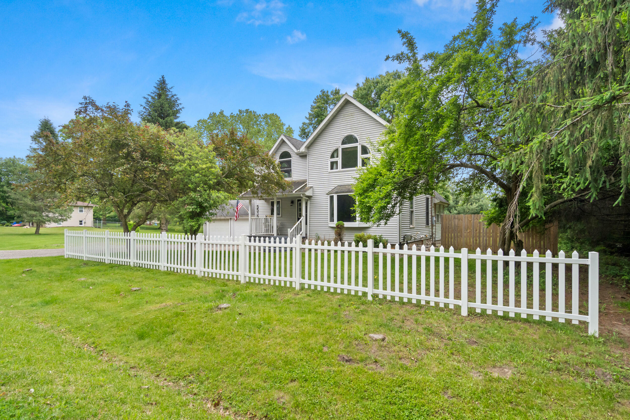 Property Photo: 5515 Kibby Road MI 49201