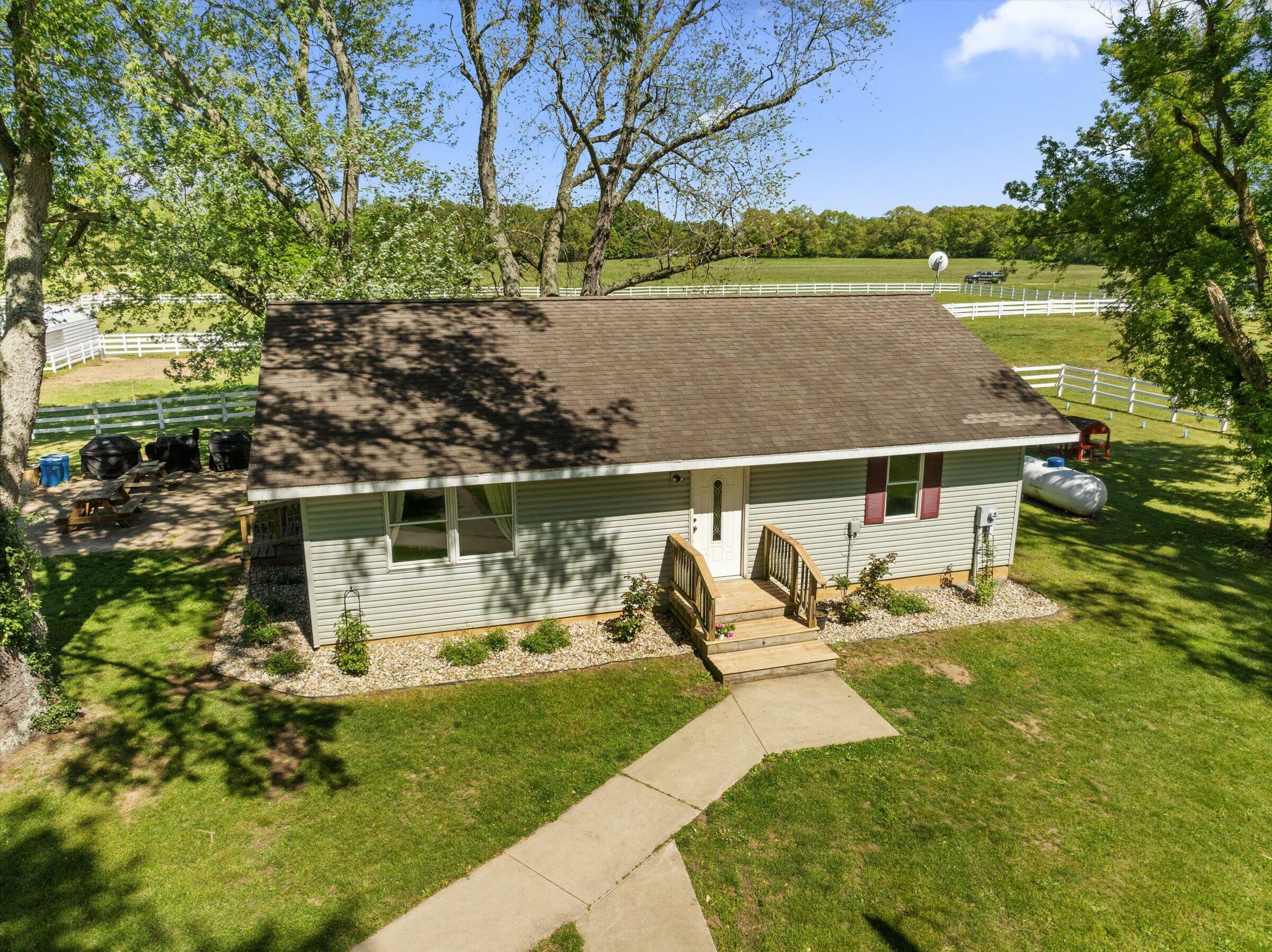 Property Photo: 1915 N US Hwy 31 MI 49120
