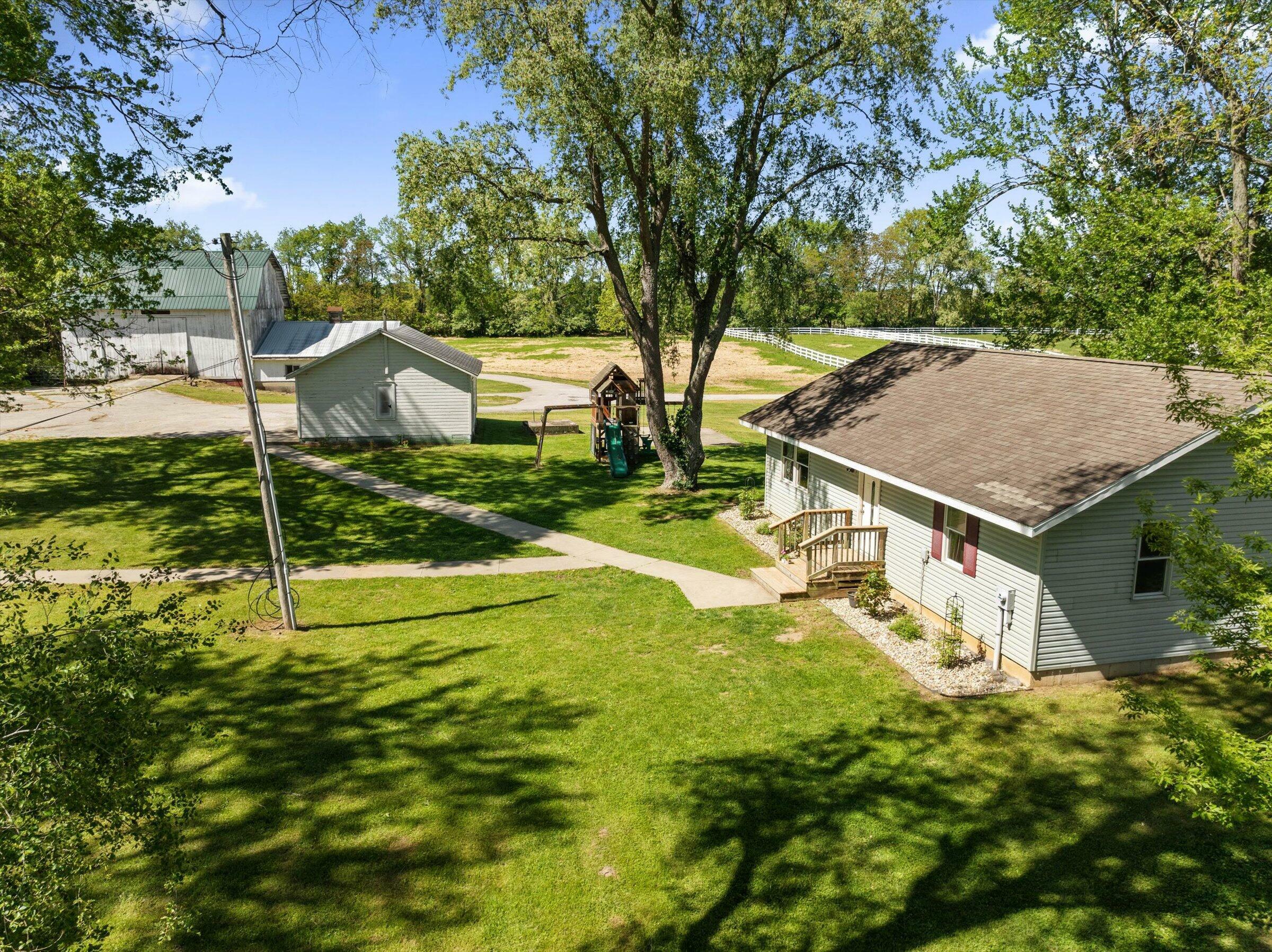 Property Photo: 1915 N US Hwy 31 MI 49120