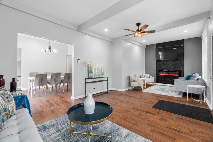 Property Photo: 1100 S 3rd Avenue IL 60153