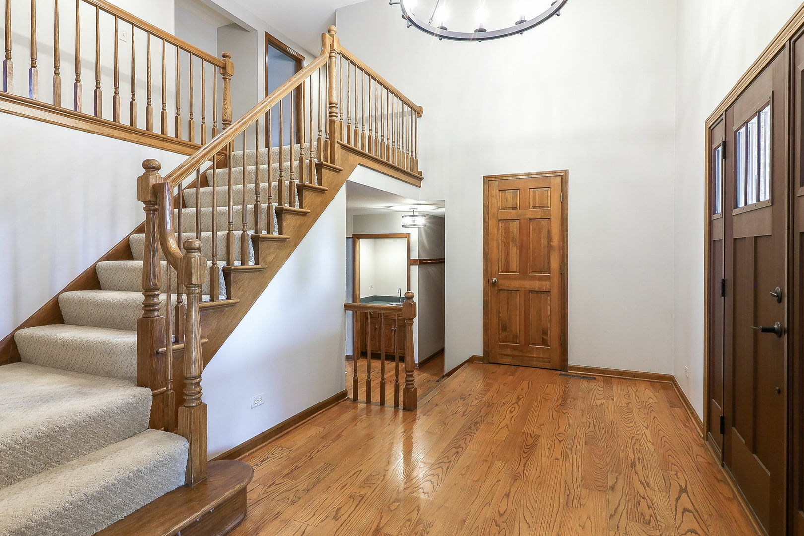 Property Photo: 841 Turnbridge Circle IL 60540