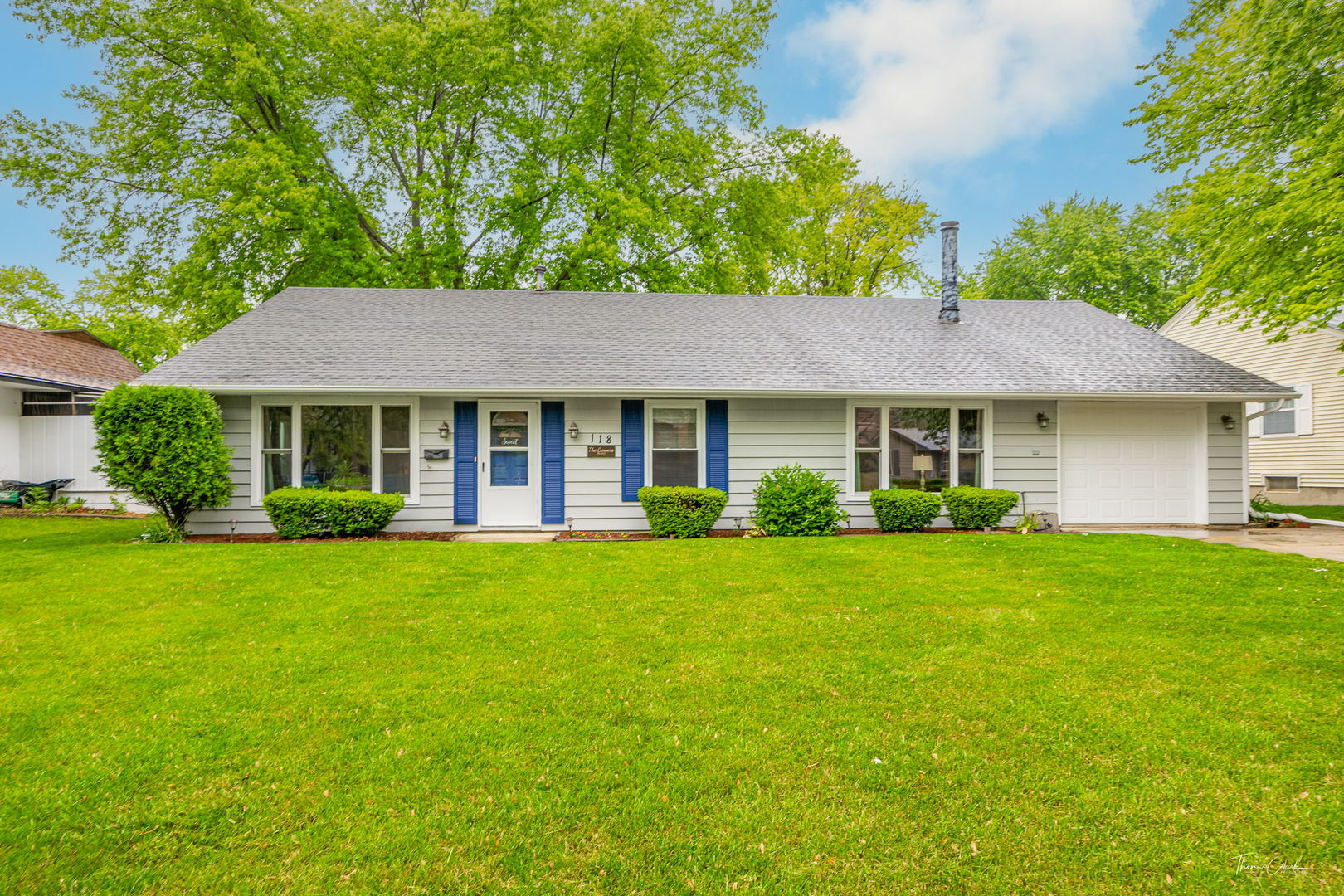 Property Photo: 118 Circle Drive West IL 60538