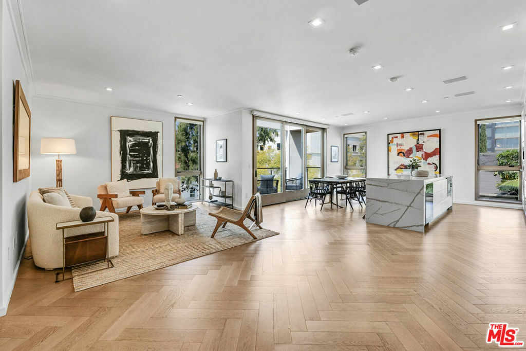Property Photo: 132 N Swall Drive 304 CA 90048