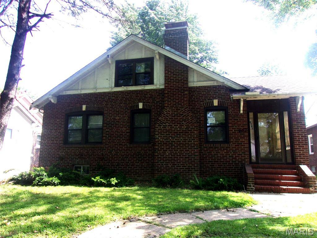 Property Photo: 7622 Springdale Drive MO 63121