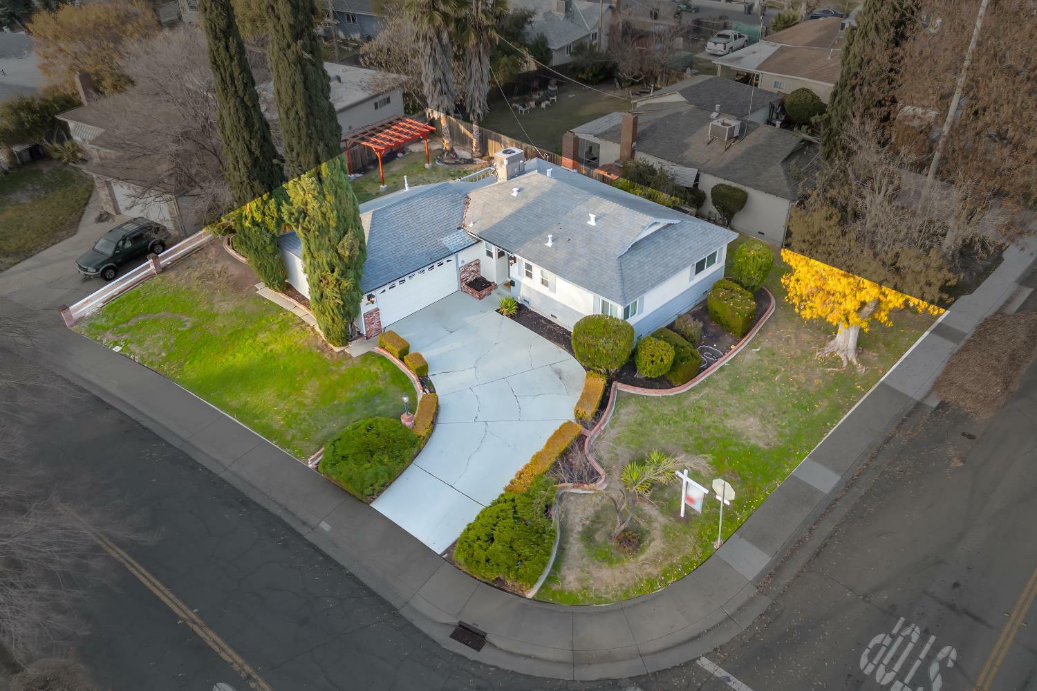 Property Photo: 2121 50th Avenue CA 95822