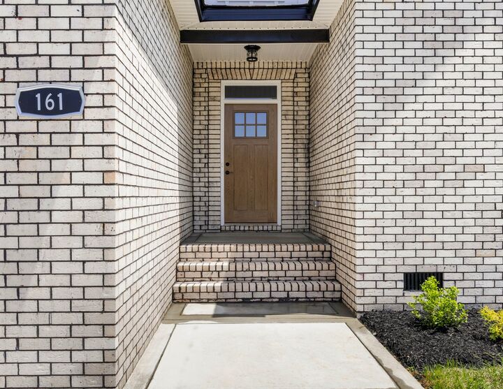 Property Photo: 161 Aspen Pine Dr TN 37043