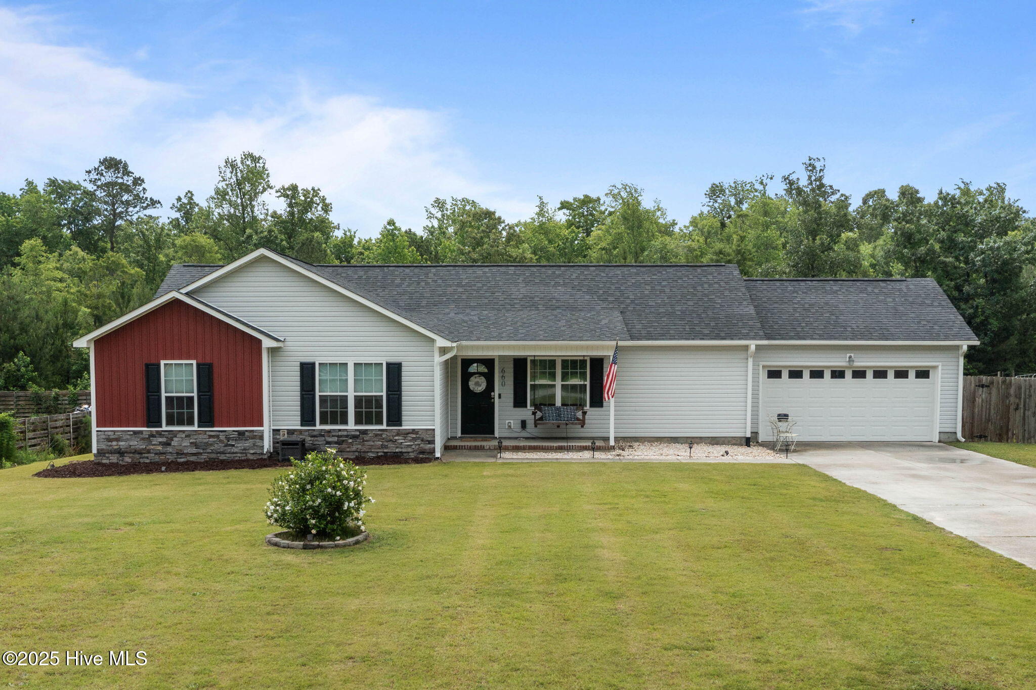 Property Photo: 660 Riggs Road NC 28539