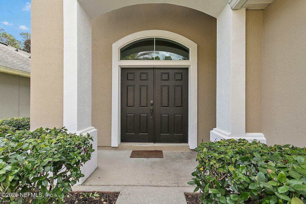 Property Photo: 129 Thornloe Drive FL 32259