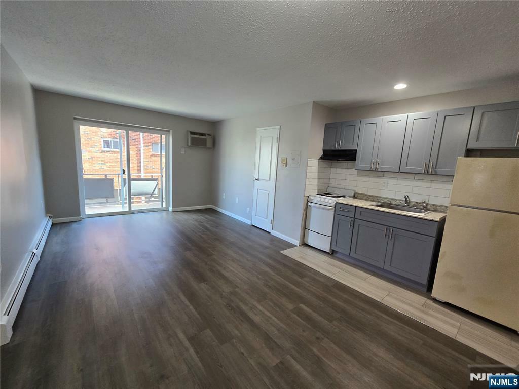 Property Photo: 316 Park Street 4A NJ 07601