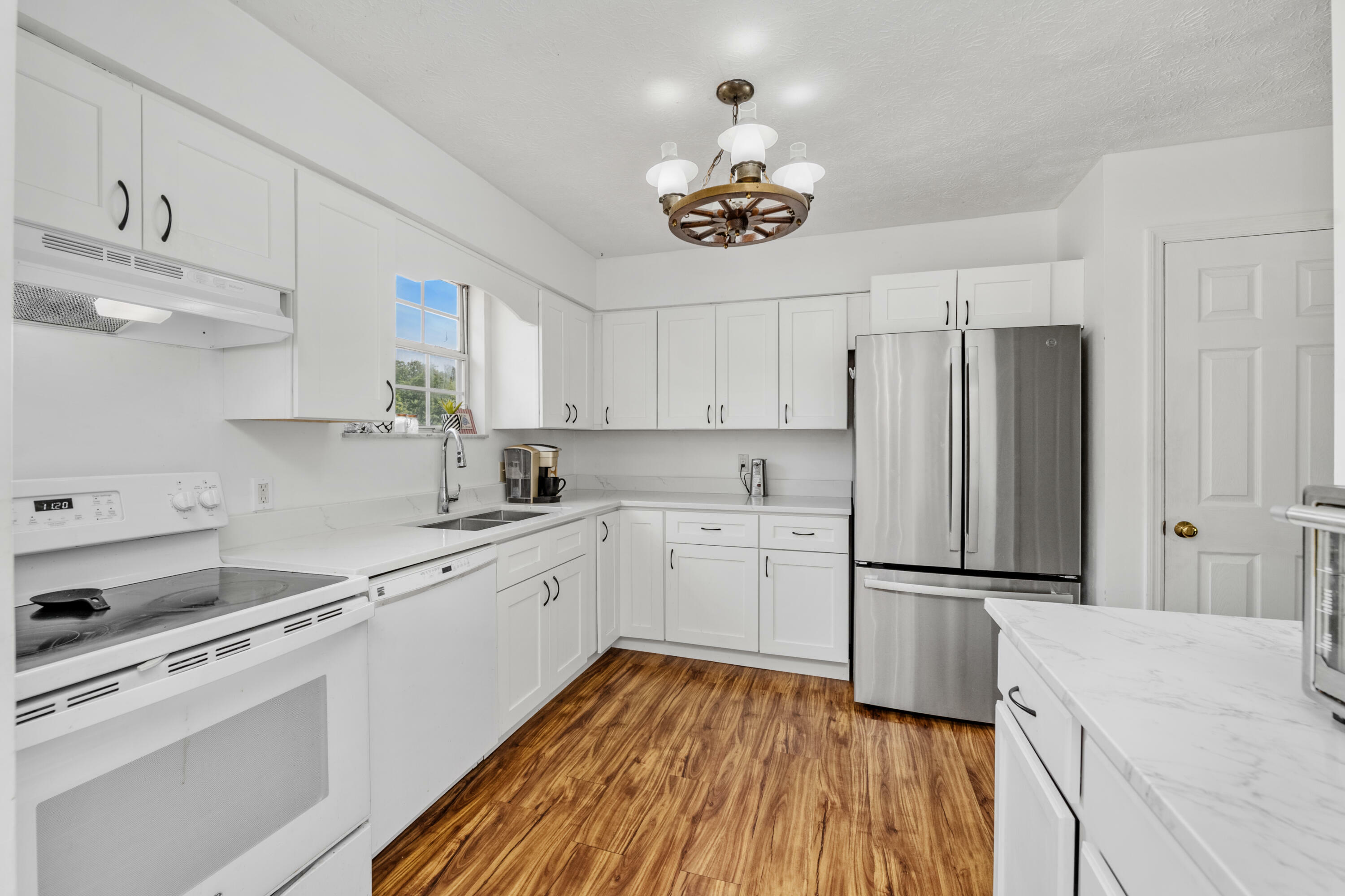 Property Photo:  12211 Don Street  KY 41094 