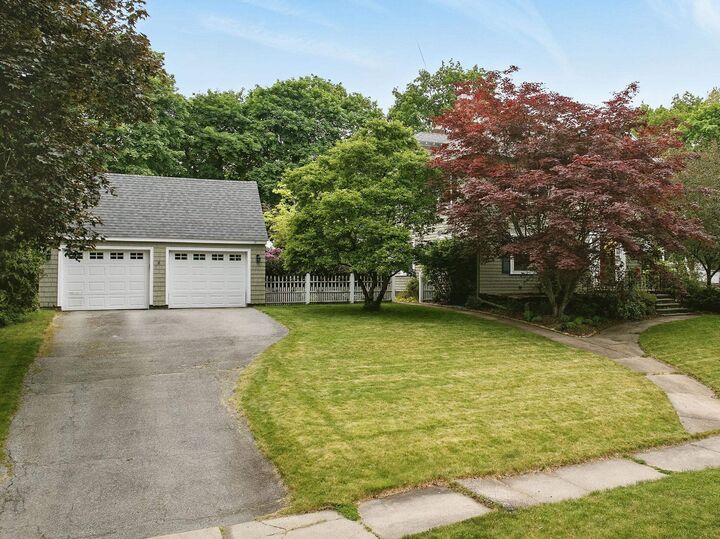 Property Photo:  42 Chester Street  NH 03064 