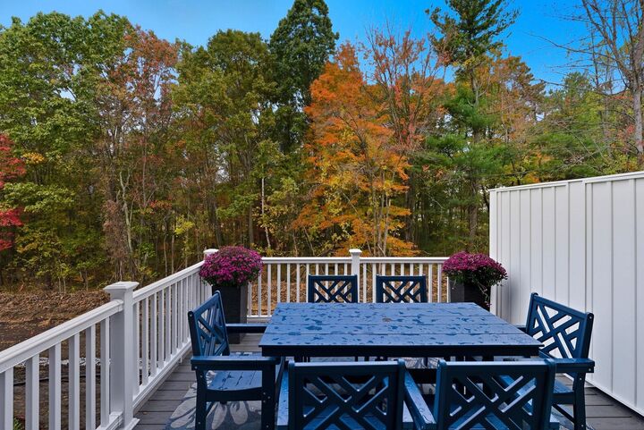 Property Photo: 5 Elise Avenue NH 03053